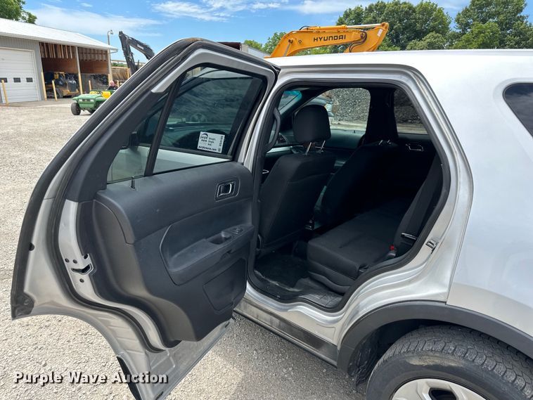 image for item DS4189 2016 Ford Explorer Police Interceptor  SUV