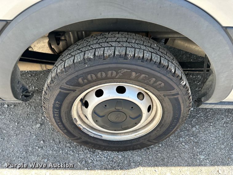 image for item DS4190 2019 Ford Transit 350 prisoner transport van