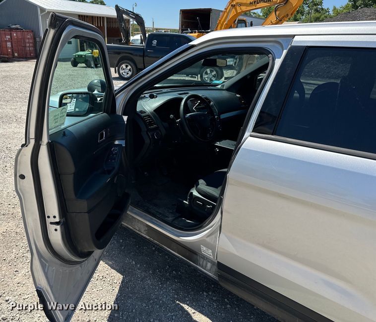 image for item DS4191 2017 Ford Explorer Police Interceptor  SUV