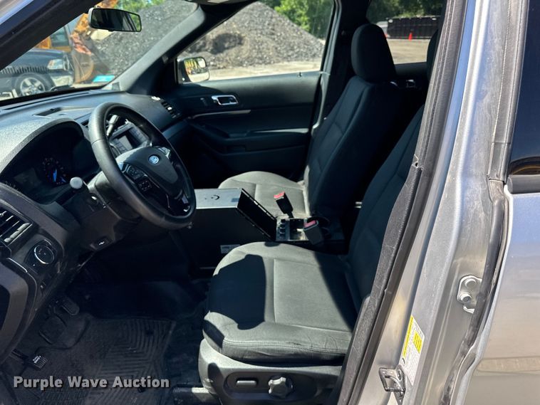 image for item DS4191 2017 Ford Explorer Police Interceptor  SUV