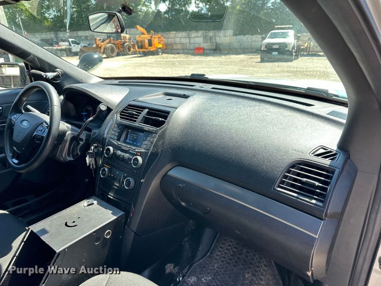 image for item DS4191 2017 Ford Explorer Police Interceptor  SUV