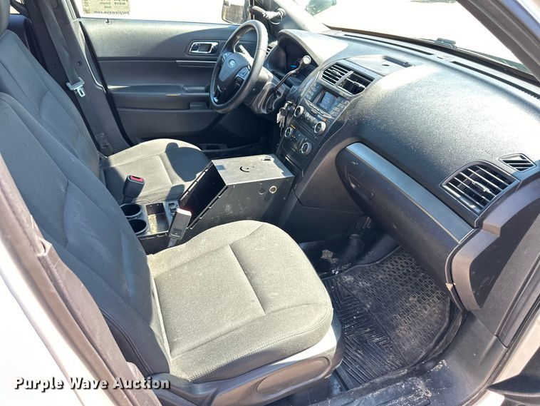 image for item DS4191 2017 Ford Explorer Police Interceptor  SUV