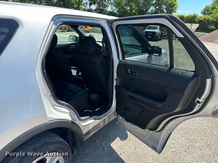 image for item DS4191 2017 Ford Explorer Police Interceptor  SUV