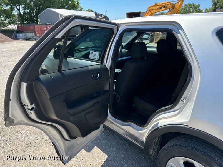 image for item DS4191 2017 Ford Explorer Police Interceptor  SUV