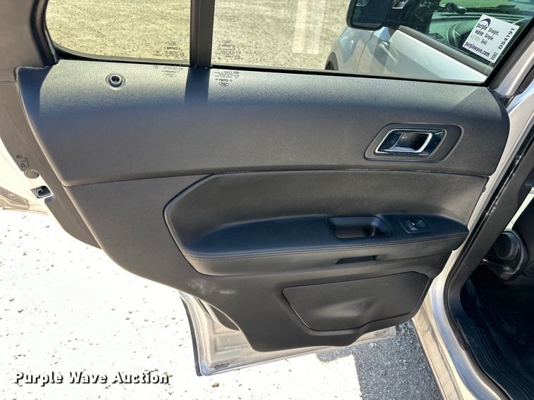 image for item DS4191 2017 Ford Explorer Police Interceptor  SUV