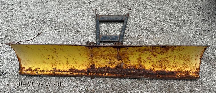 image for item DS4192 1997 John Deere  Gator utility vehicle