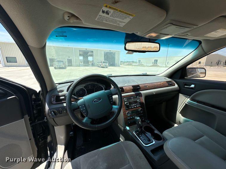 image for item DX0810 2008 Ford Taurus 