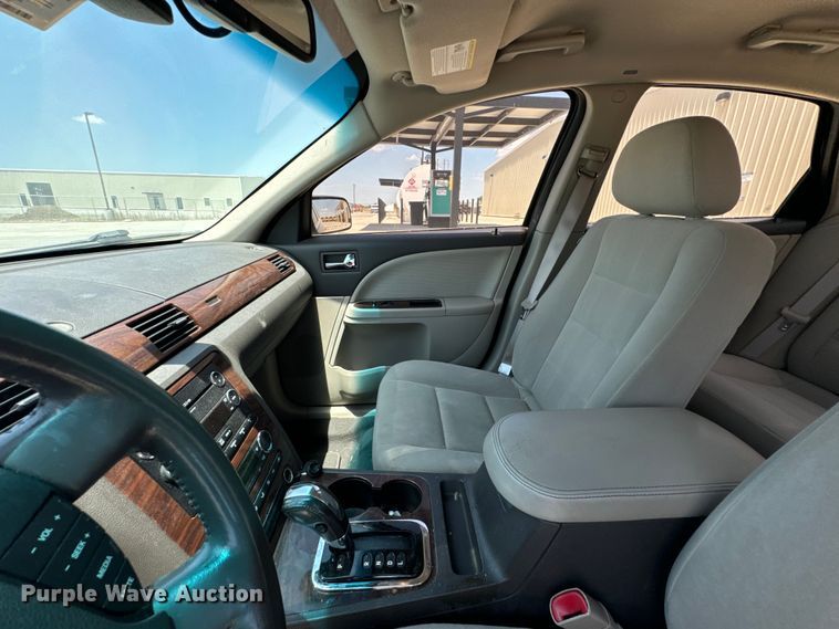 image for item DX0810 2008 Ford Taurus 