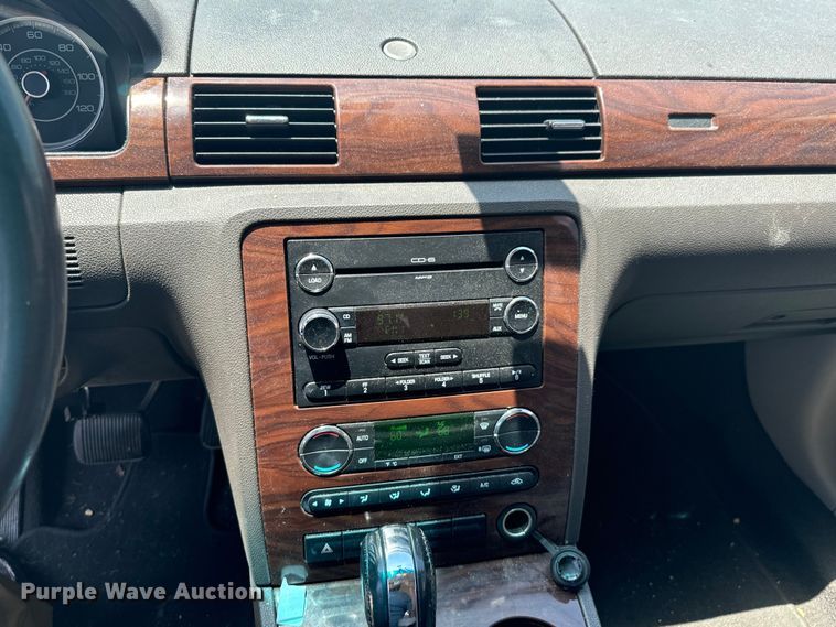 image for item DX0810 2008 Ford Taurus 