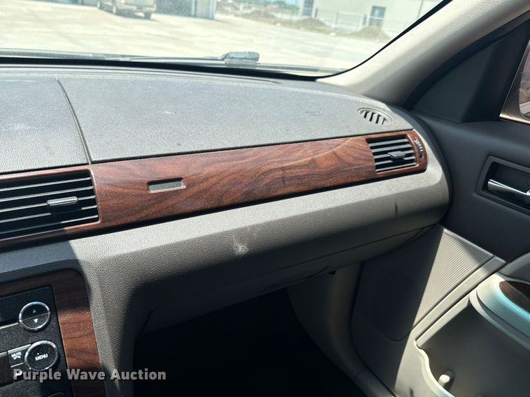 image for item DX0810 2008 Ford Taurus 