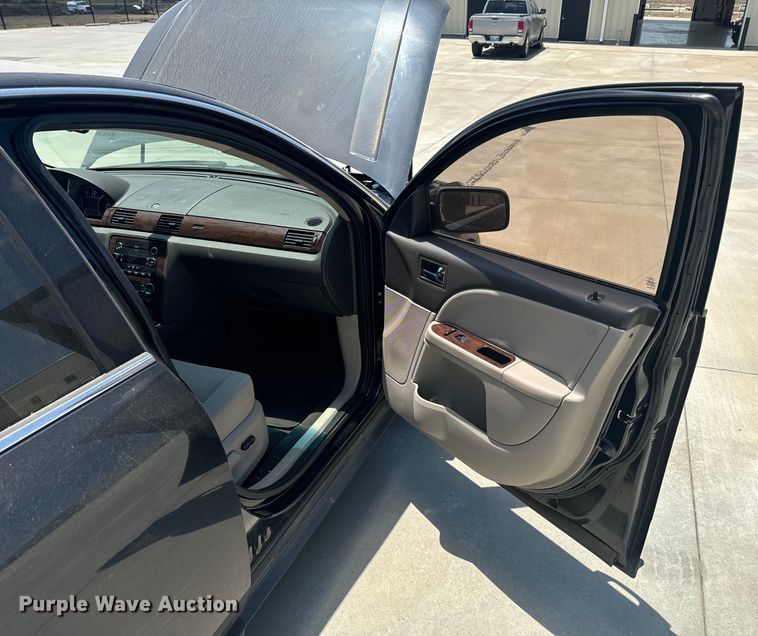 image for item DX0810 2008 Ford Taurus 