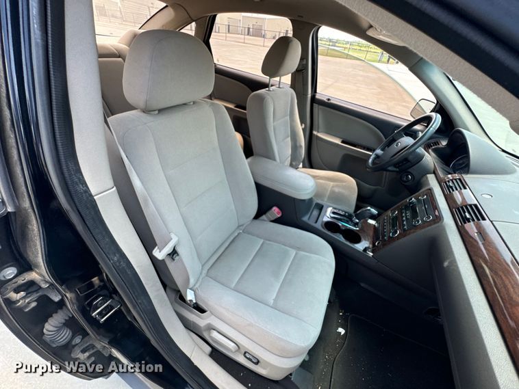 image for item DX0810 2008 Ford Taurus 