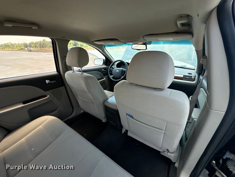 image for item DX0810 2008 Ford Taurus 