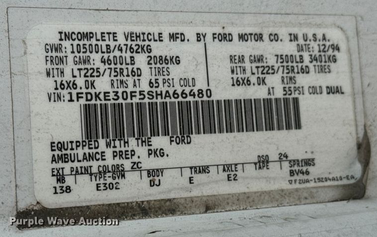 image for item DX0814 1995 Ford E350 ambulance