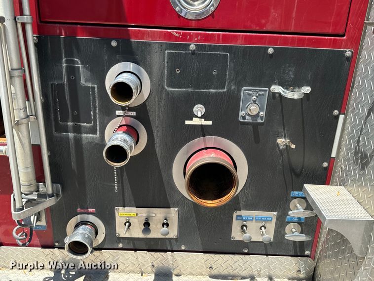 image for item DX0815 1992 Spartan 5186 600 pumper fire truck