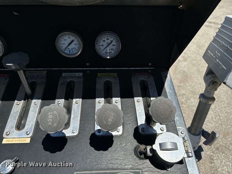 image for item DX0815 1992 Spartan 5186 600 pumper fire truck