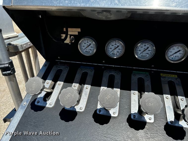 image for item DX0815 1992 Spartan 5186 600 pumper fire truck