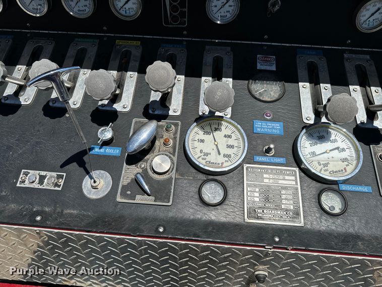 image for item DX0815 1992 Spartan 5186 600 pumper fire truck