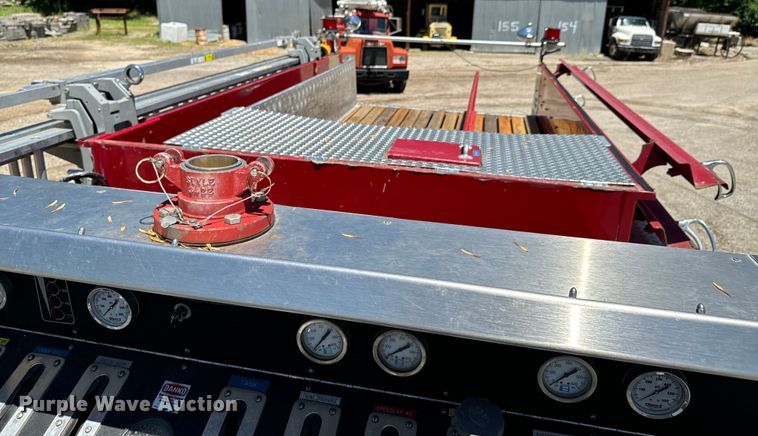 image for item DX0815 1992 Spartan 5186 600 pumper fire truck