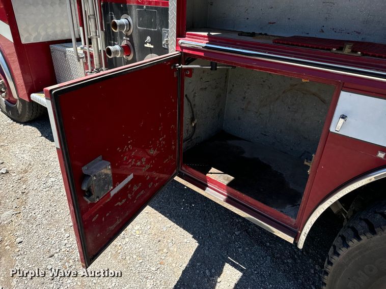 image for item DX0815 1992 Spartan 5186 600 pumper fire truck