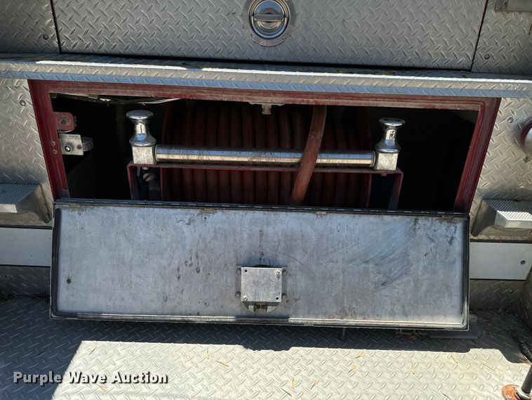 image for item DX0815 1992 Spartan 5186 600 pumper fire truck