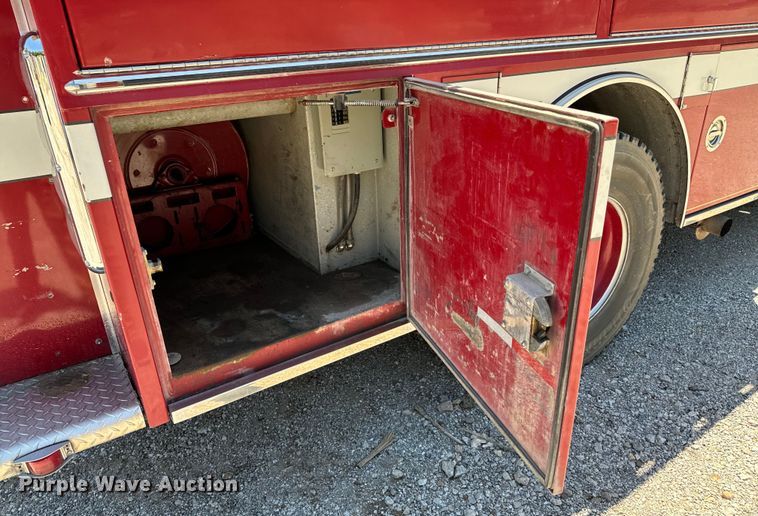 image for item DX0815 1992 Spartan 5186 600 pumper fire truck