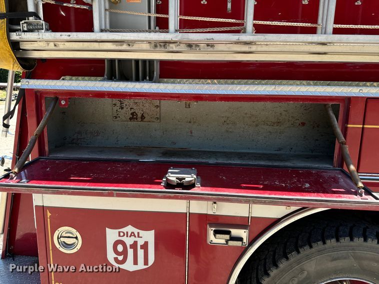 image for item DX0815 1992 Spartan 5186 600 pumper fire truck