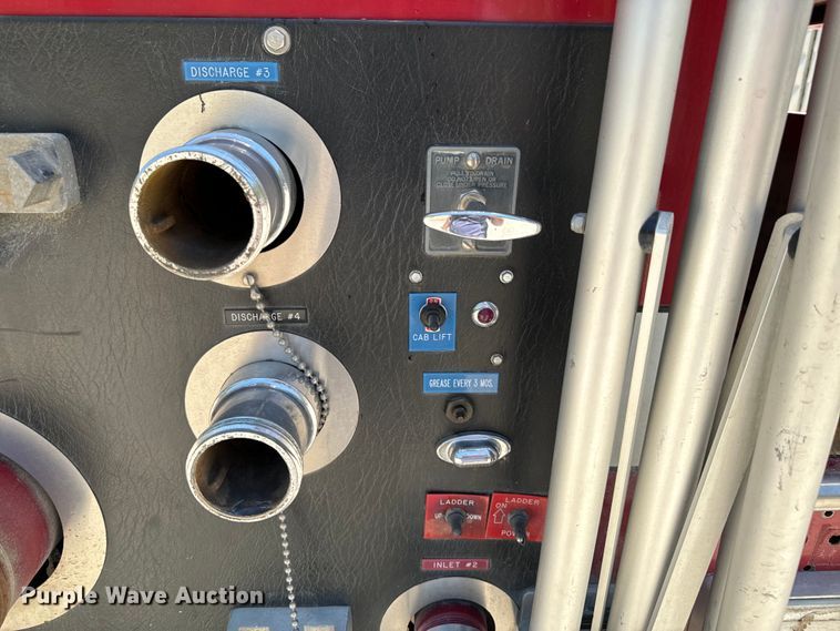 image for item DX0815 1992 Spartan 5186 600 pumper fire truck