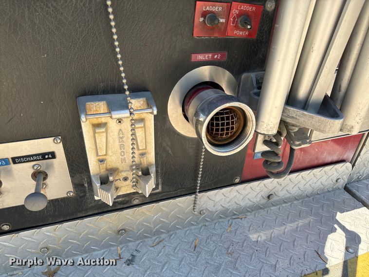 image for item DX0815 1992 Spartan 5186 600 pumper fire truck