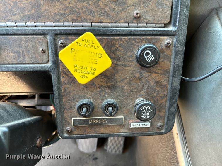 image for item DX0815 1992 Spartan 5186 600 pumper fire truck