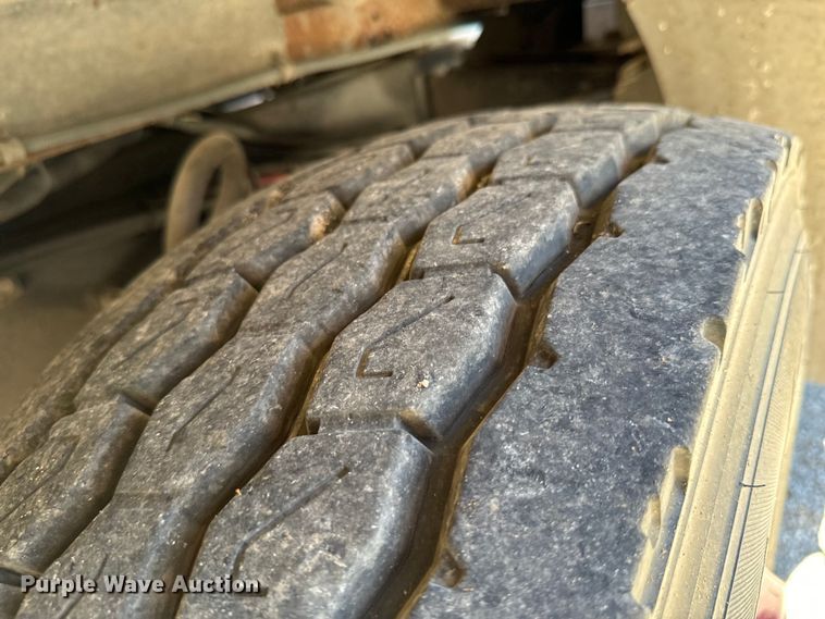 image for item DX0815 1992 Spartan 5186 600 pumper fire truck