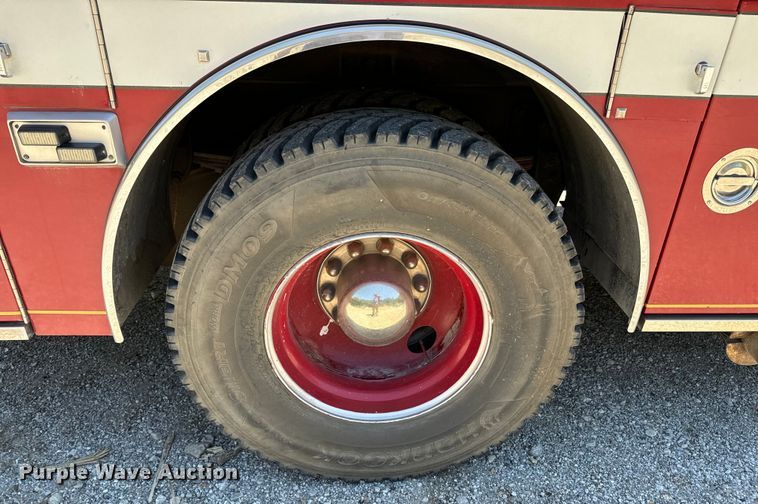 image for item DX0815 1992 Spartan 5186 600 pumper fire truck