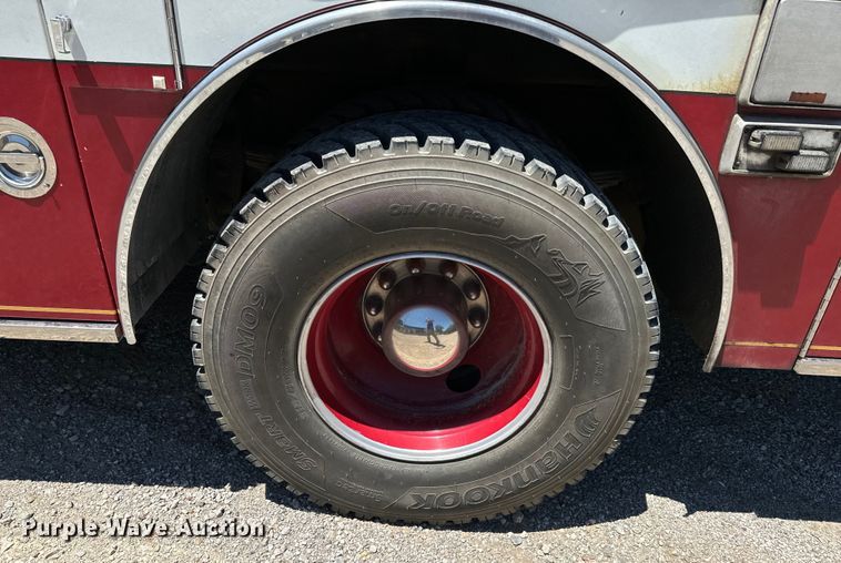 image for item DX0815 1992 Spartan 5186 600 pumper fire truck