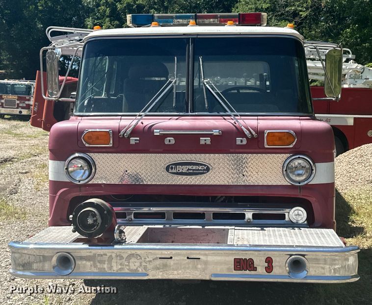 image for item DX0817 1980 Ford 8000 pumper fire truck