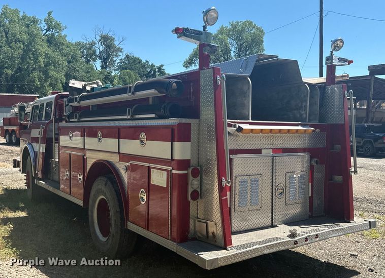 image for item DX0817 1980 Ford 8000 pumper fire truck