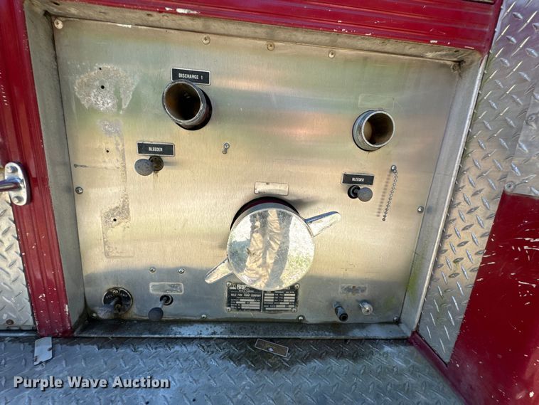 image for item DX0817 1980 Ford 8000 pumper fire truck