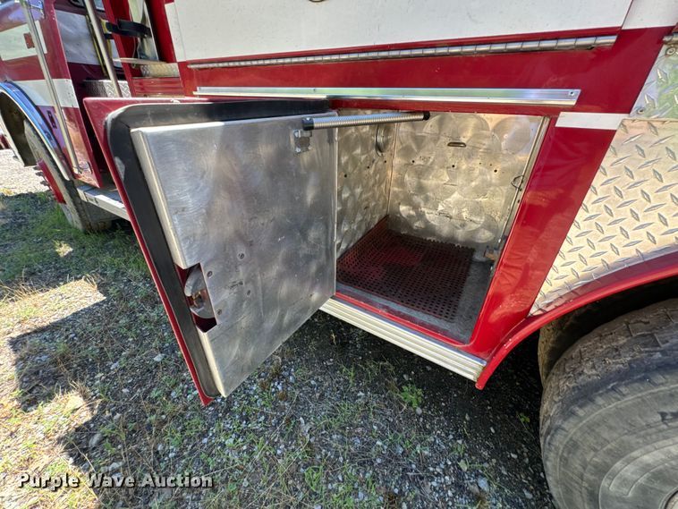 image for item DX0817 1980 Ford 8000 pumper fire truck