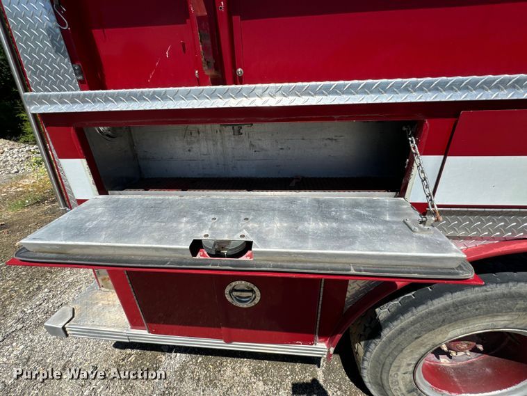 image for item DX0817 1980 Ford 8000 pumper fire truck