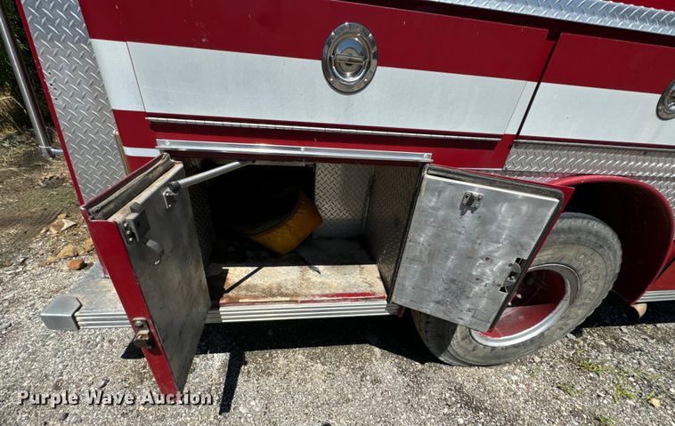 image for item DX0817 1980 Ford 8000 pumper fire truck