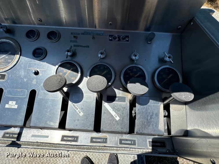 image for item DX0817 1980 Ford 8000 pumper fire truck