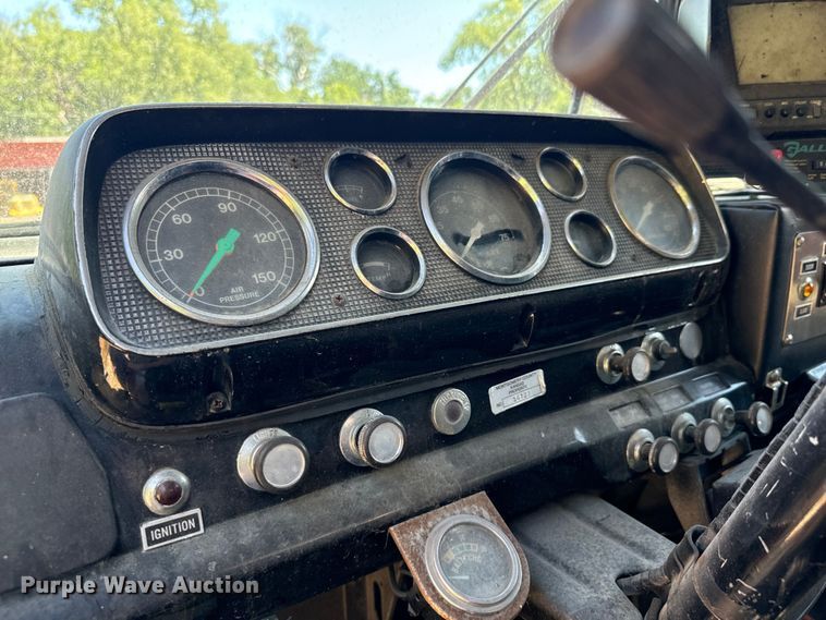 image for item DX0817 1980 Ford 8000 pumper fire truck