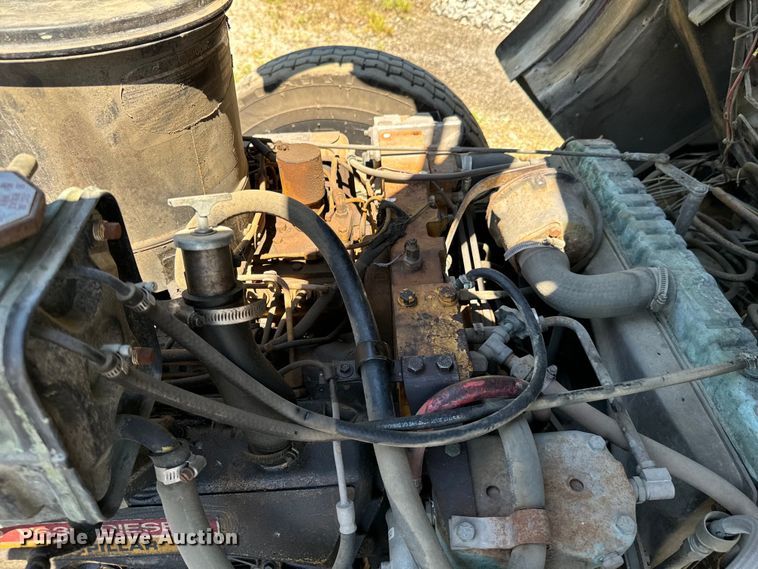 image for item DX0817 1980 Ford 8000 pumper fire truck