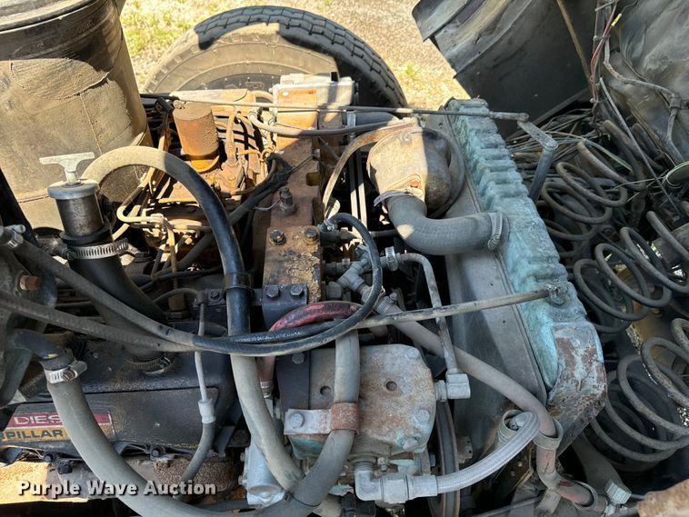 image for item DX0817 1980 Ford 8000 pumper fire truck