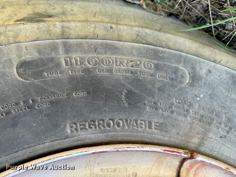 image for item DX0817 1980 Ford 8000 pumper fire truck