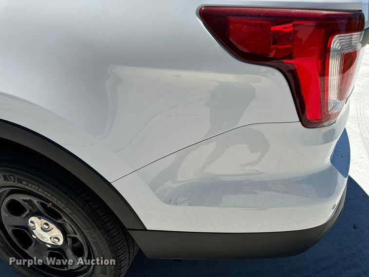 image for item EH6888 2017 Ford Explorer Police Interceptor  SUV