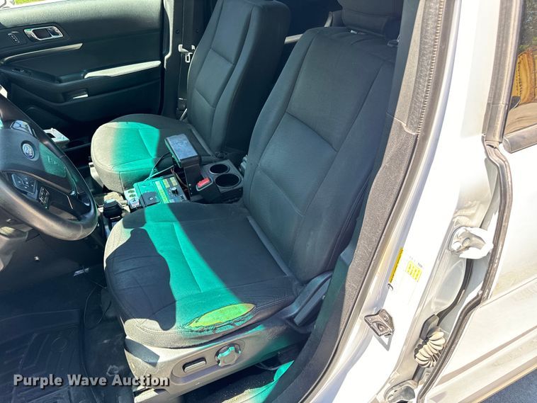 image for item EH6888 2017 Ford Explorer Police Interceptor  SUV