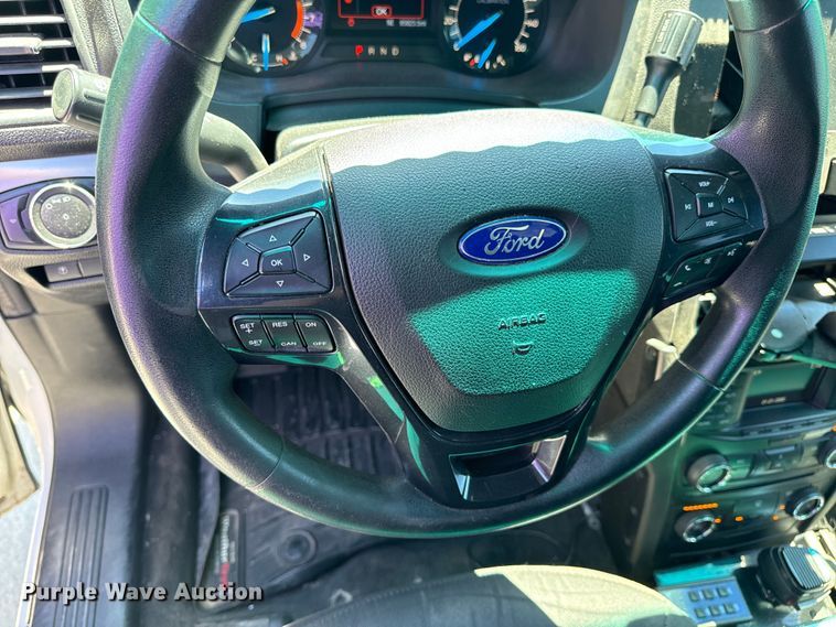 image for item EH6888 2017 Ford Explorer Police Interceptor  SUV