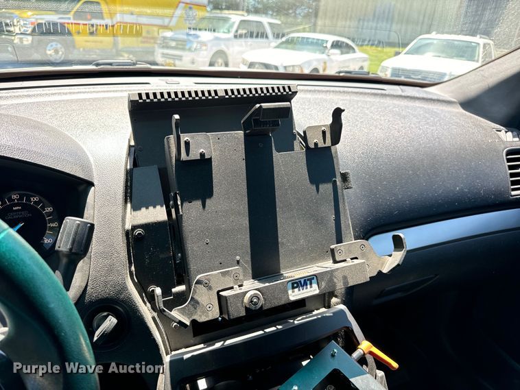 image for item EH6888 2017 Ford Explorer Police Interceptor  SUV