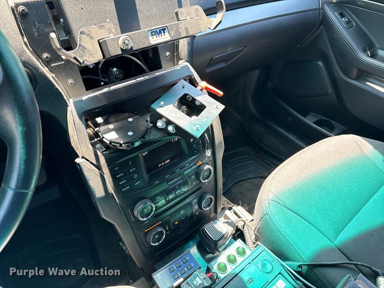 image for item EH6888 2017 Ford Explorer Police Interceptor  SUV