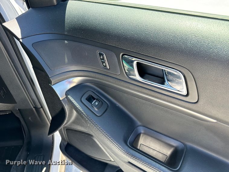 image for item EH6888 2017 Ford Explorer Police Interceptor  SUV